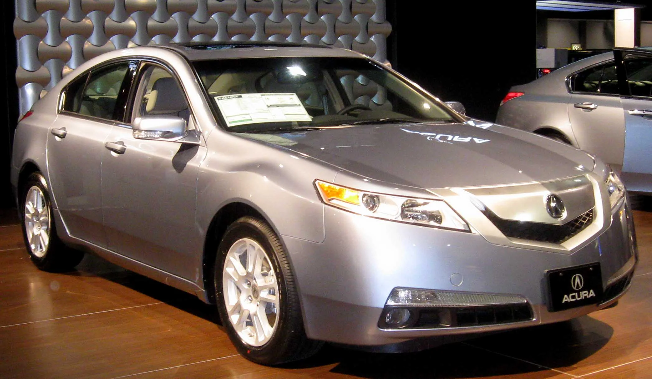 Acura TL – Acura entry-level luxury car
