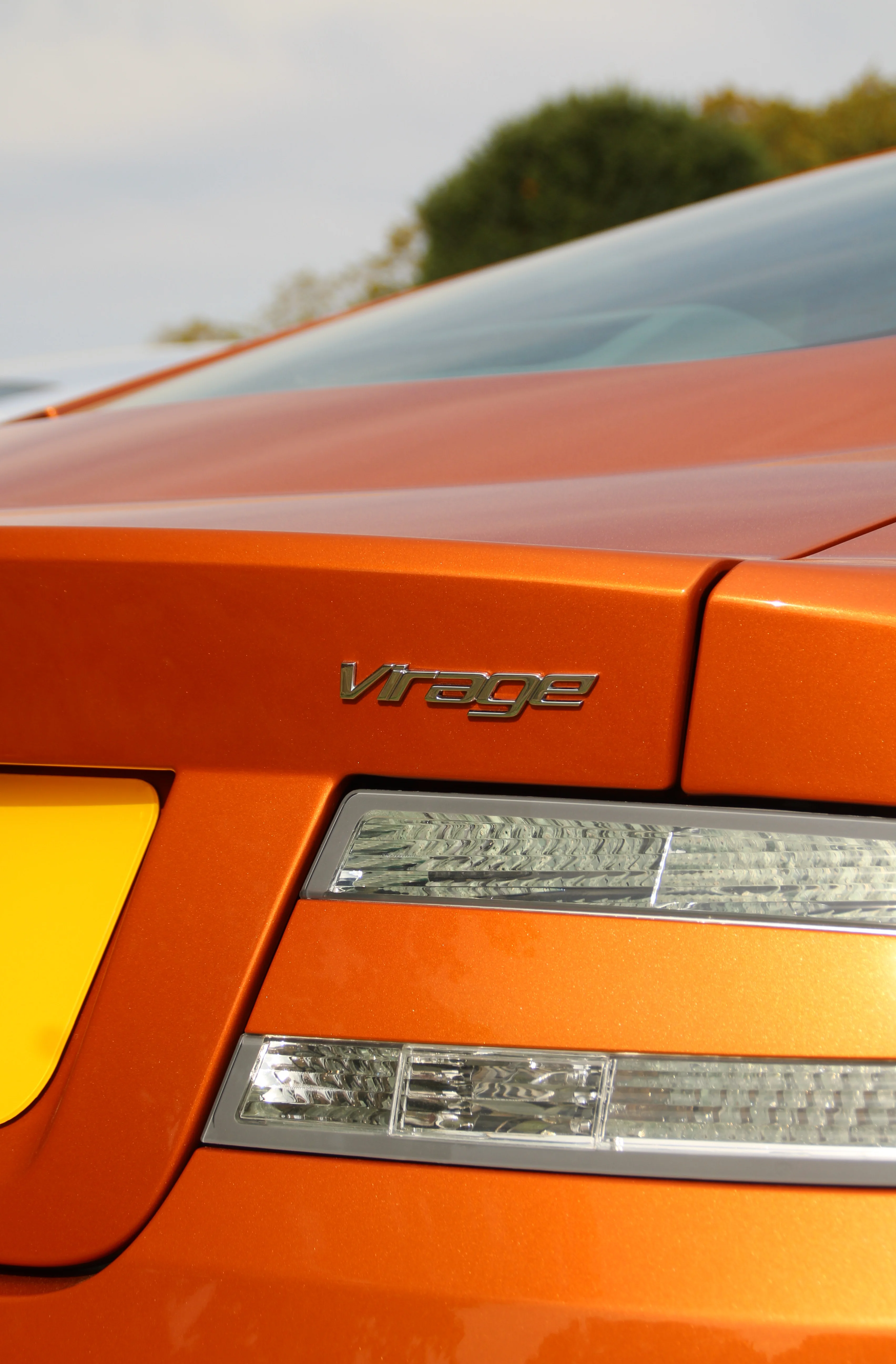 Aston Martin Virage – Aston Martin grand tourer