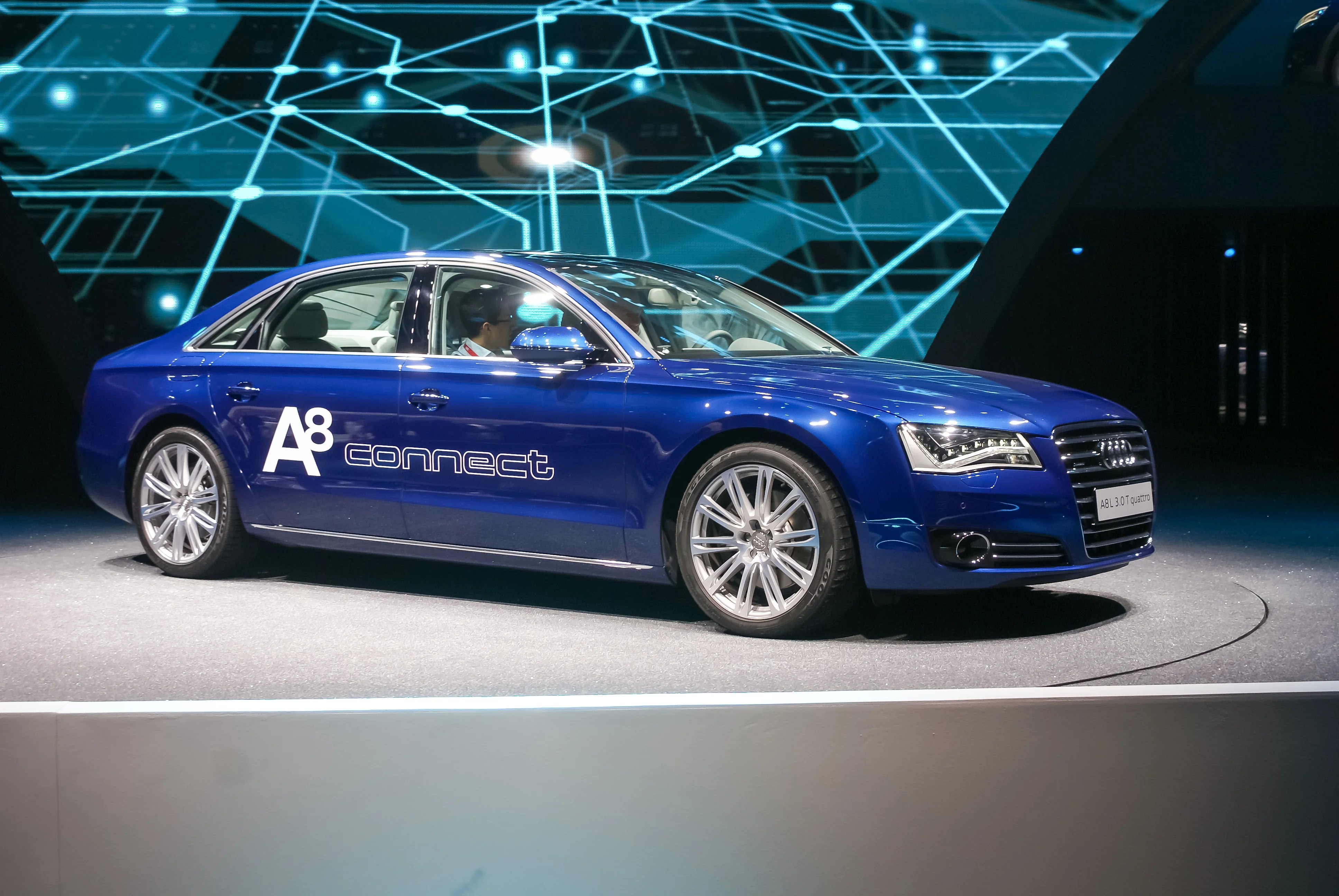 Audi A8 – Audi full-size luxury car