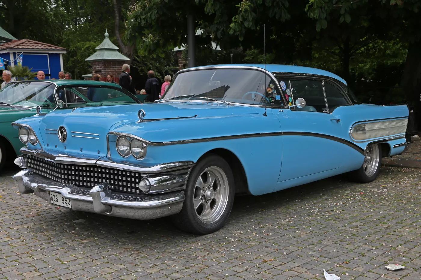 Buick Century – Buick full-size car mid-size car