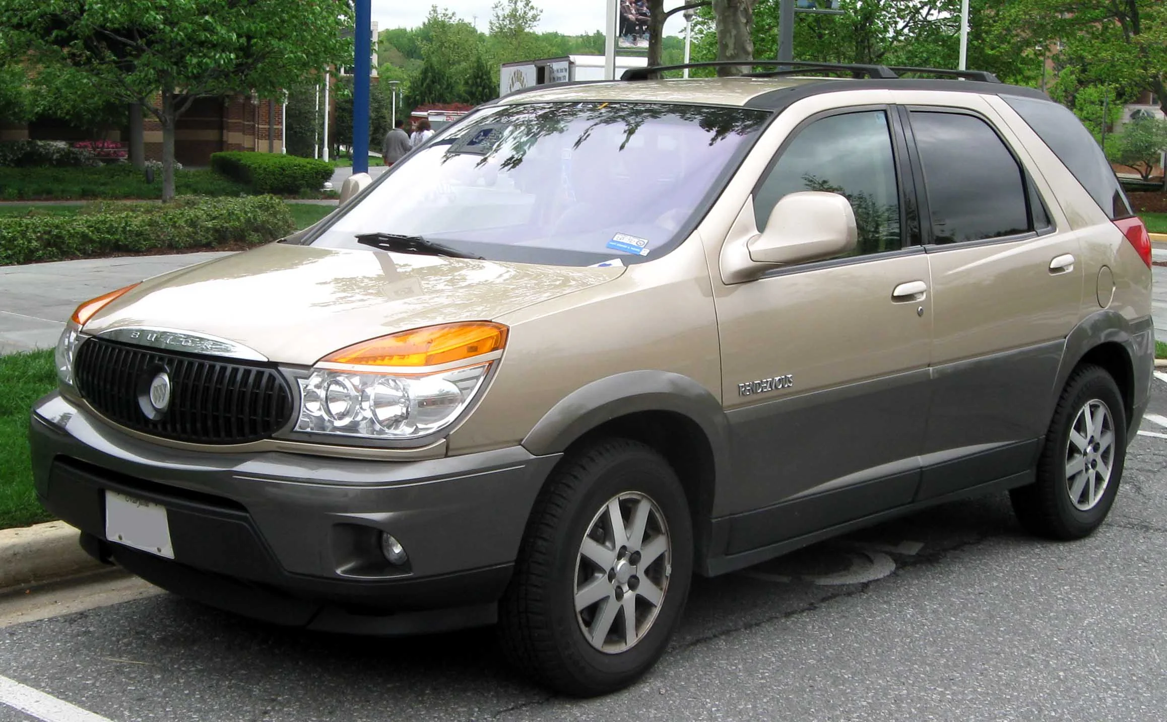 Buick Rendezvous – Buick mid-size crossover suv
