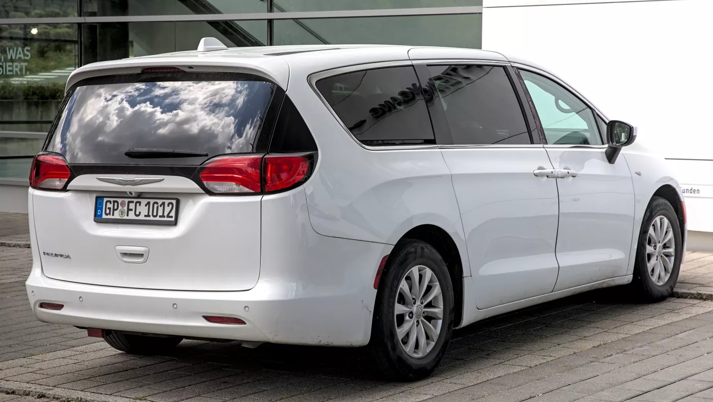 Chrysler Pacifica car