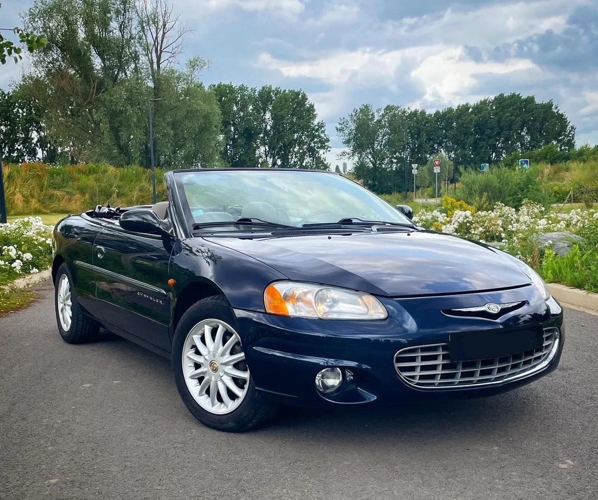 Chrysler Sebring – Chrysler mid-size car