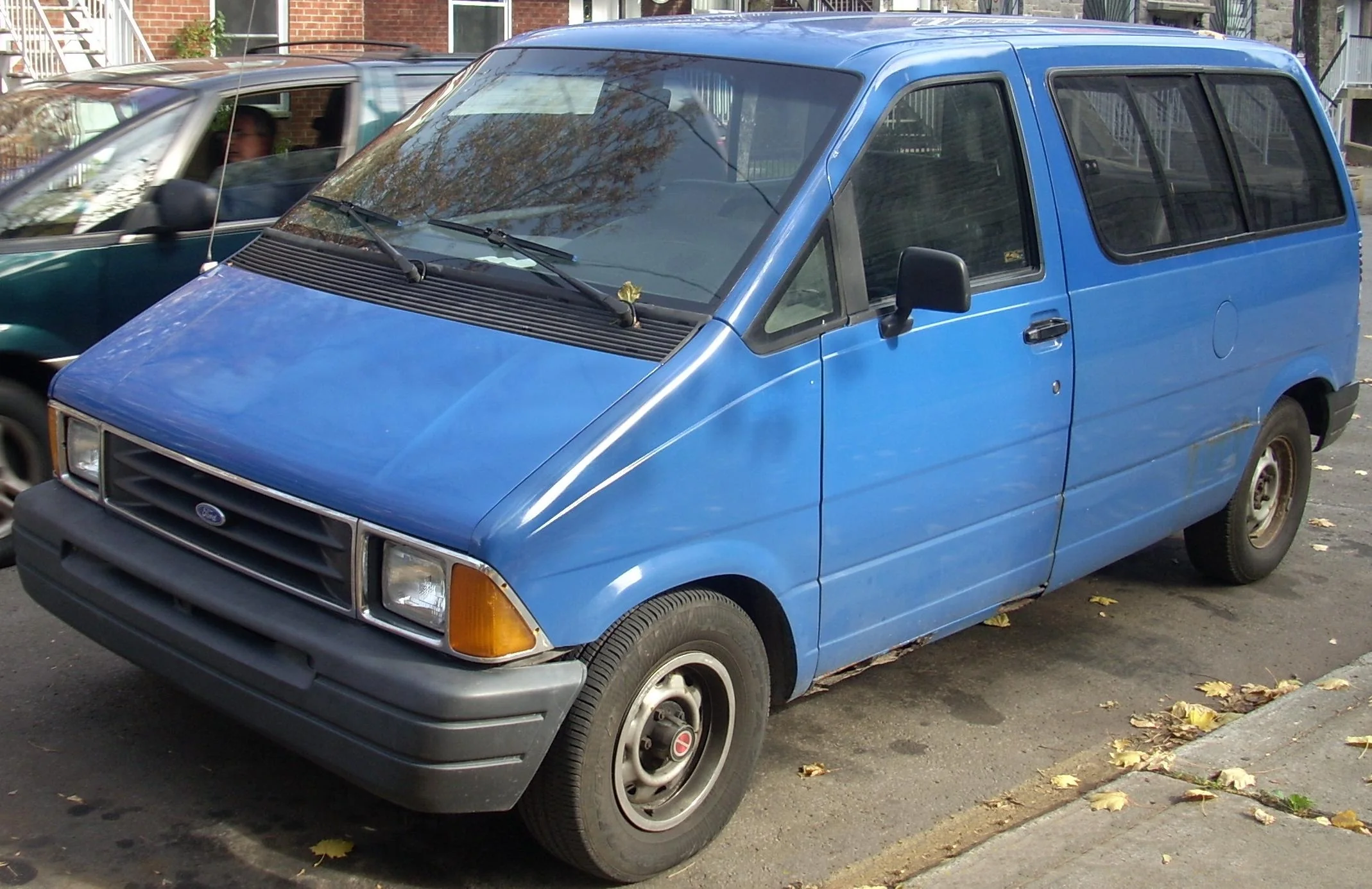 Ford Aerostar – Ford minivan