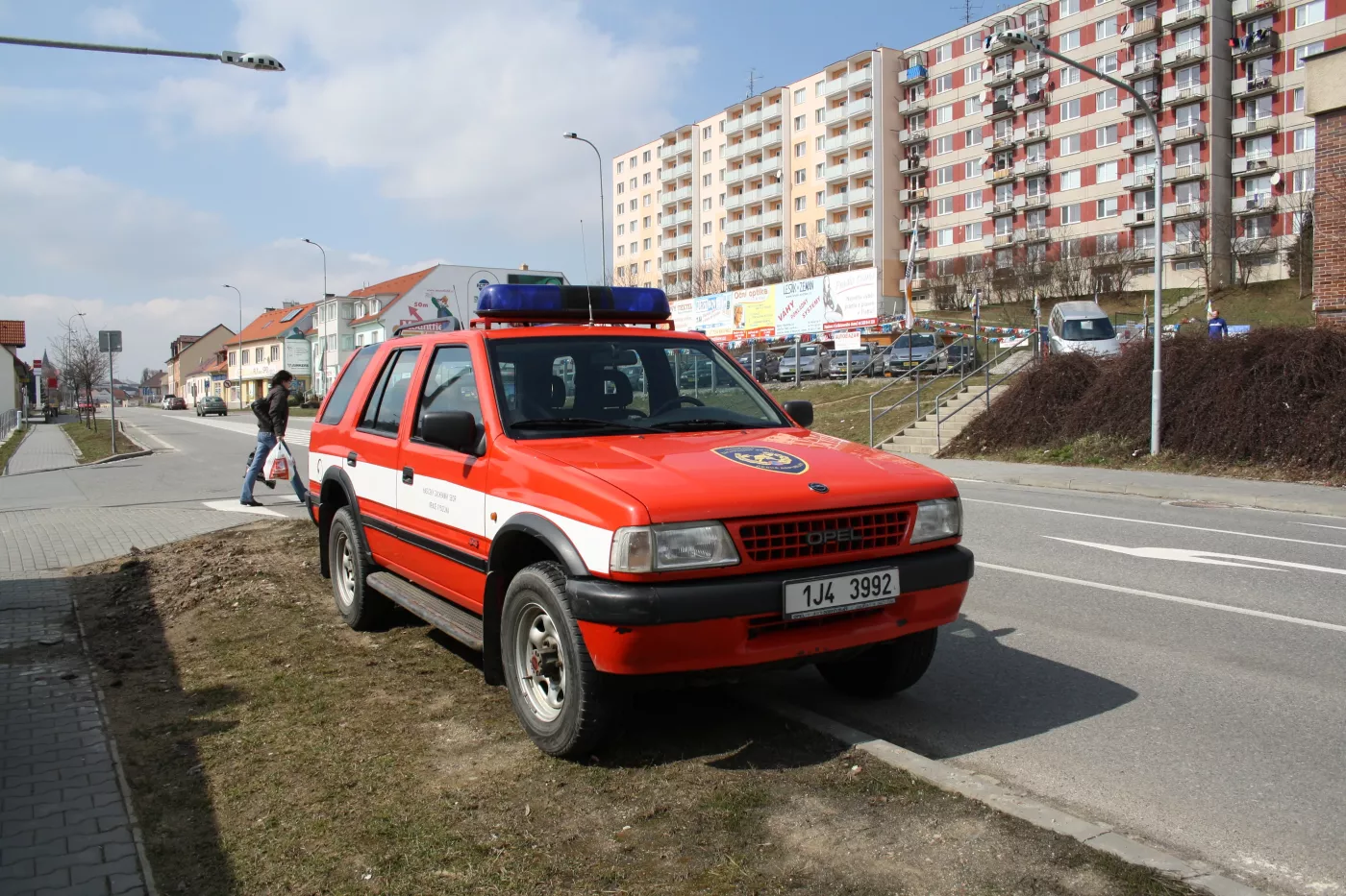 Isuzu MU – Isuzu mid-size suv