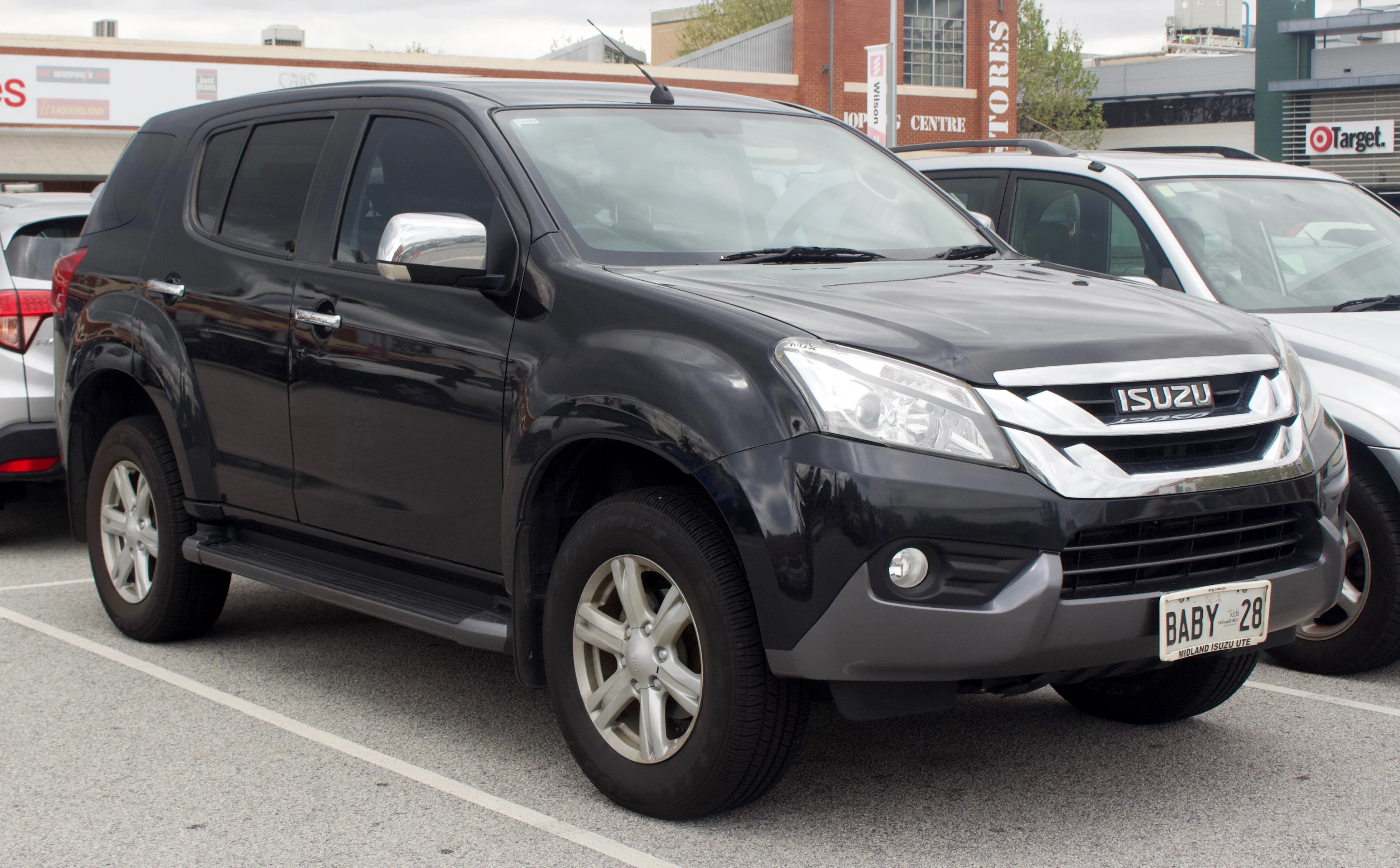 Isuzu MU-X – Isuzu mid-size suv