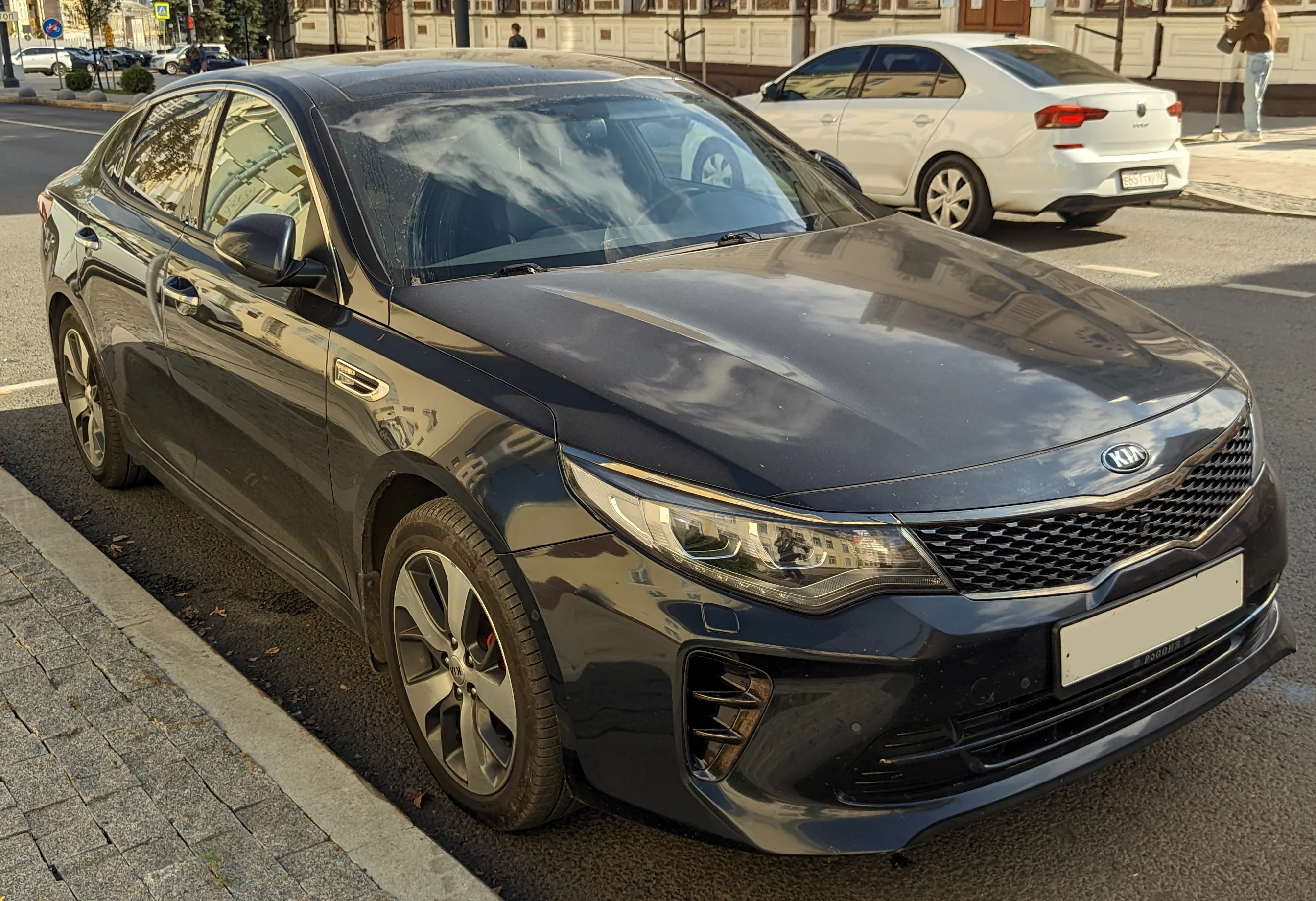 Kia K5 – Kia mid-size car