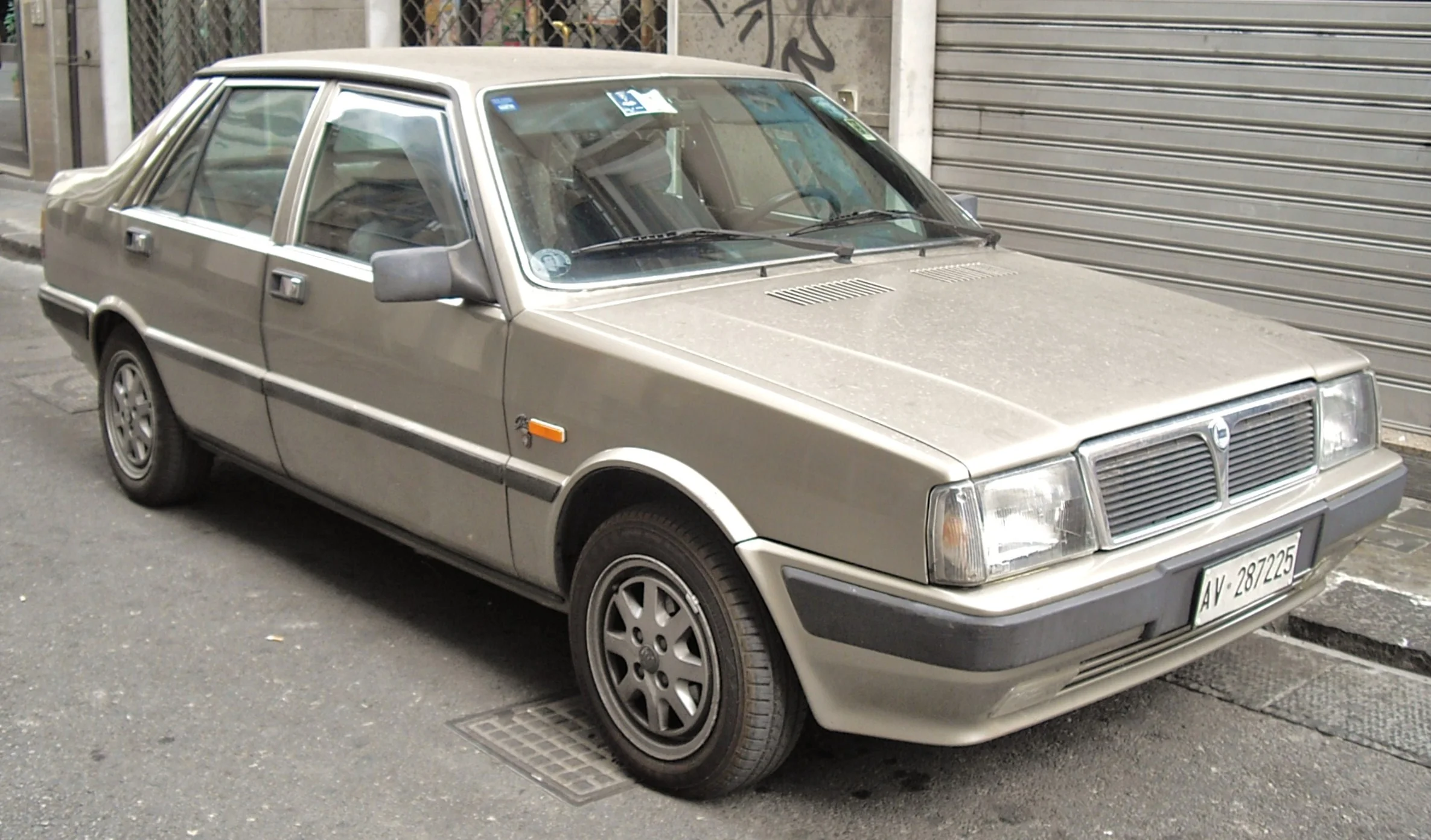 Lancia Prisma – Lancia small family car
