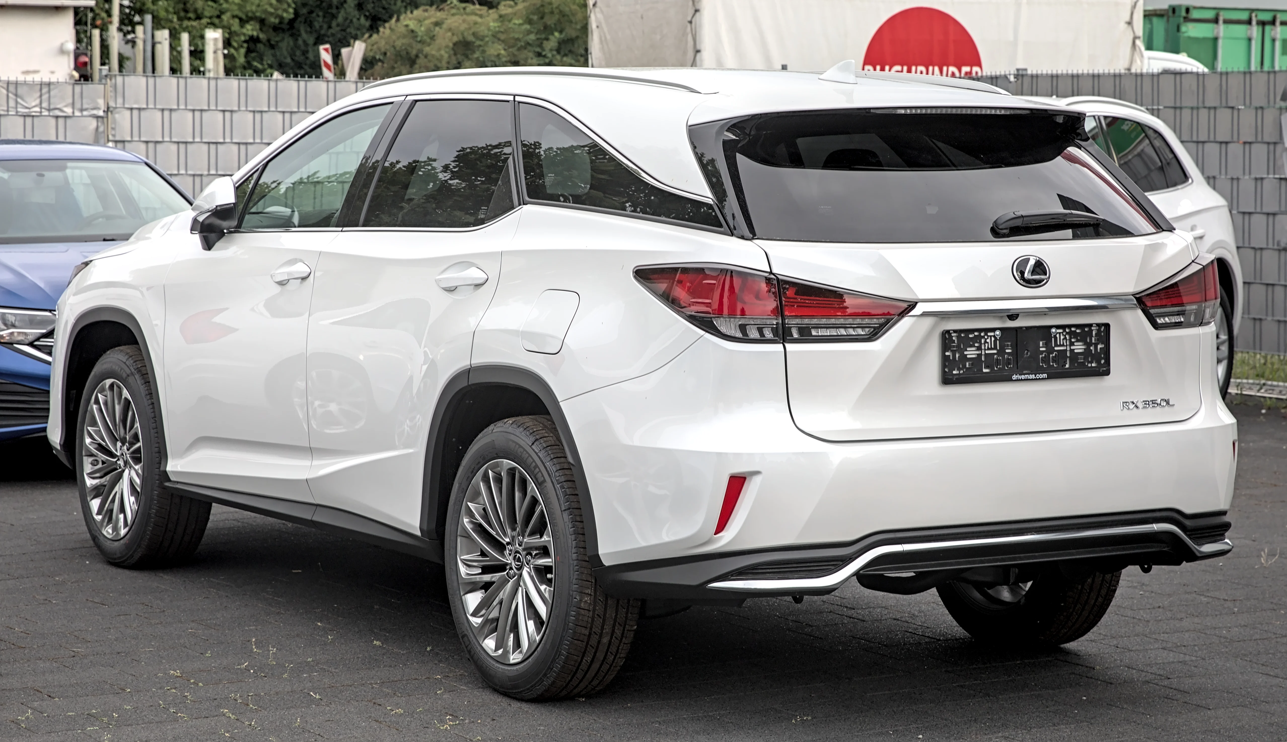 Lexus RX – Lexus unbulleted list