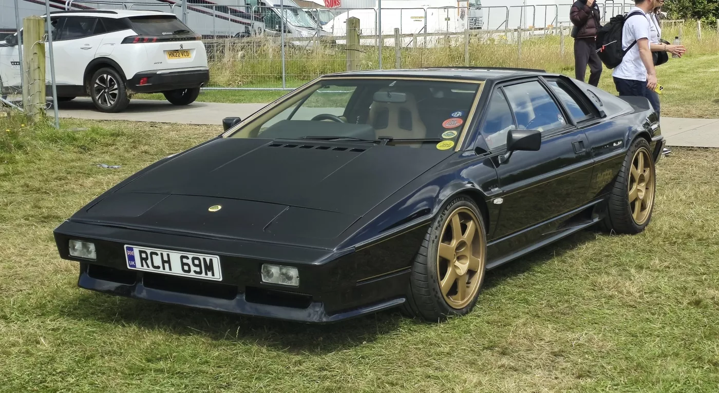 Lotus Esprit – Lotus sports car