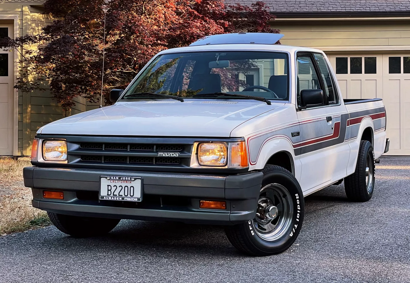 Mazda B series – Mazda compact pickup truck