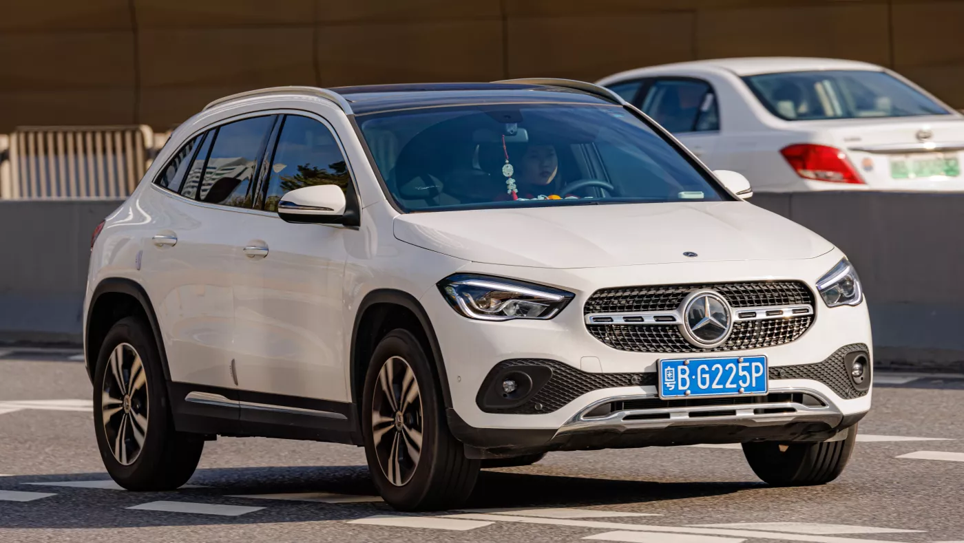 Mercedes-Benz GLA – Mercedes-Benz subcompact luxury crossover suv