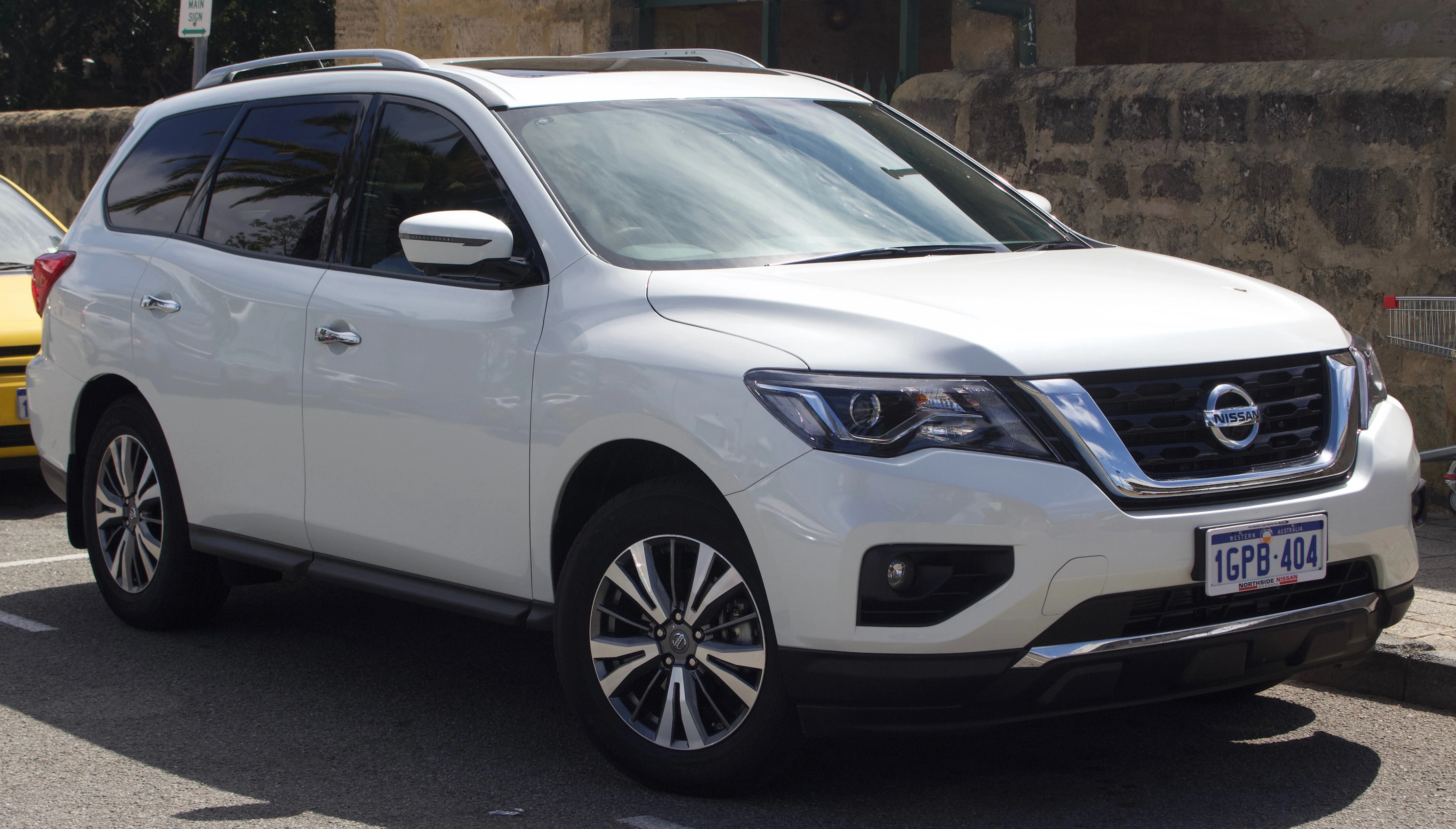 Nissan Pathfinder – Nissan compact suv