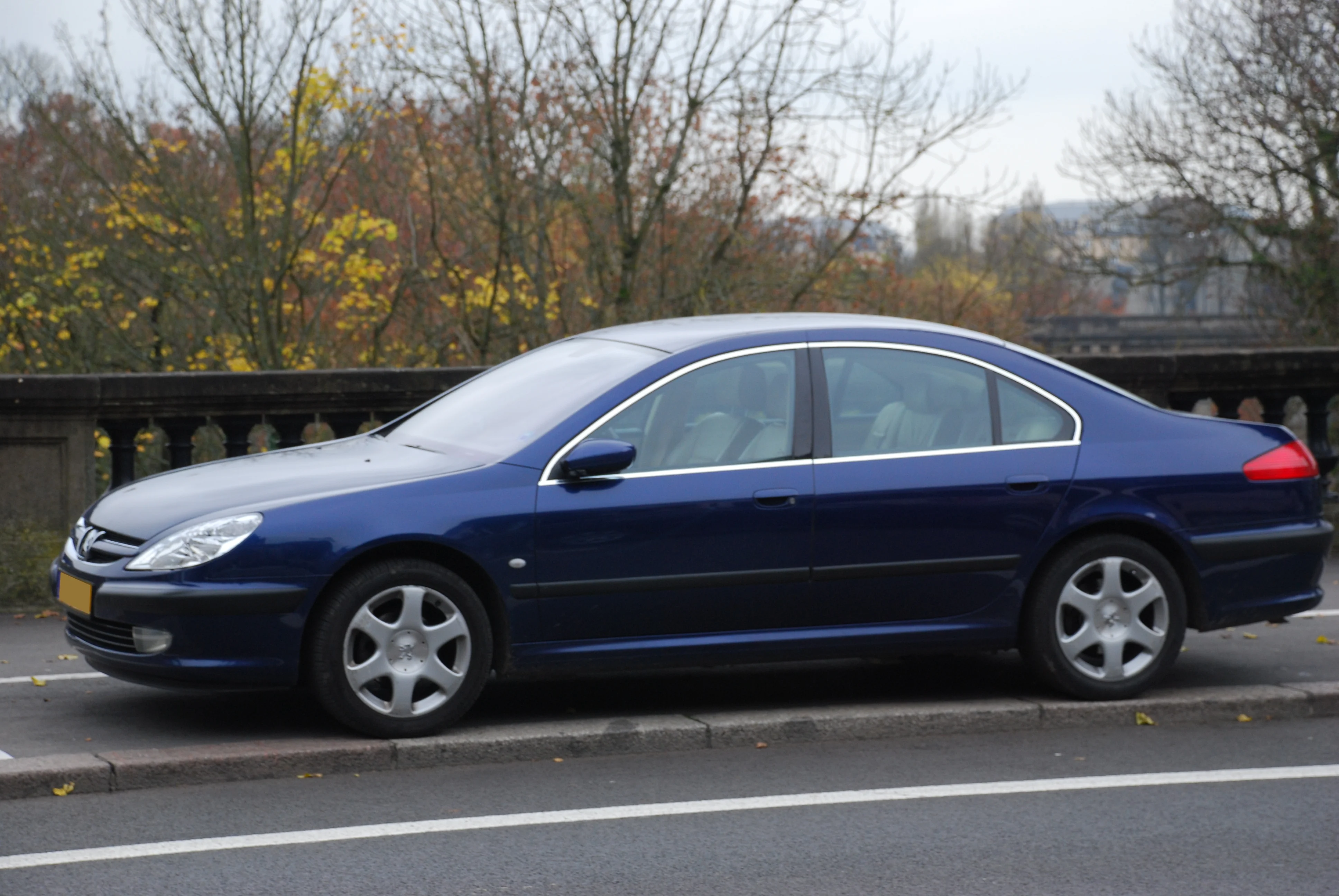 Peugeot 607 – Peugeot full-size car/executive car