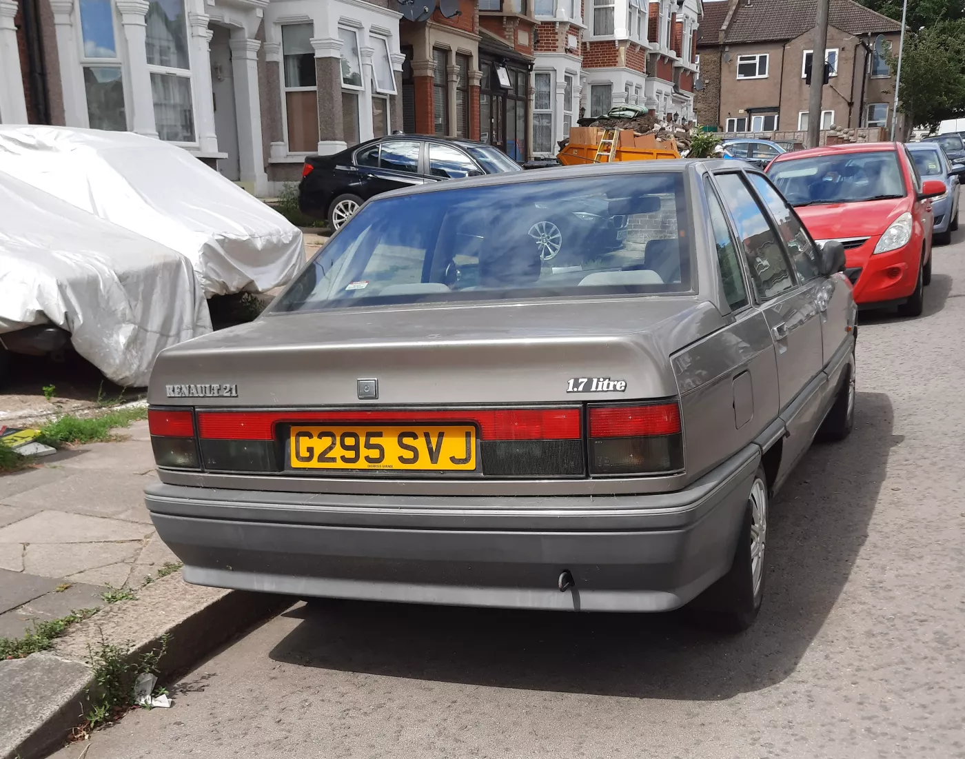 Renault 21 – Renault mid-size car/large family car