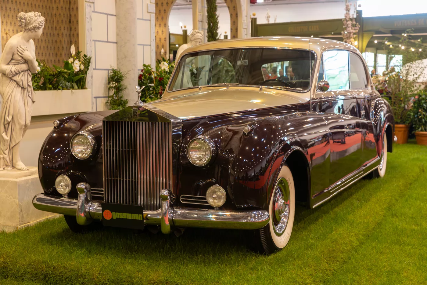 Rolls-Royce Phantom car