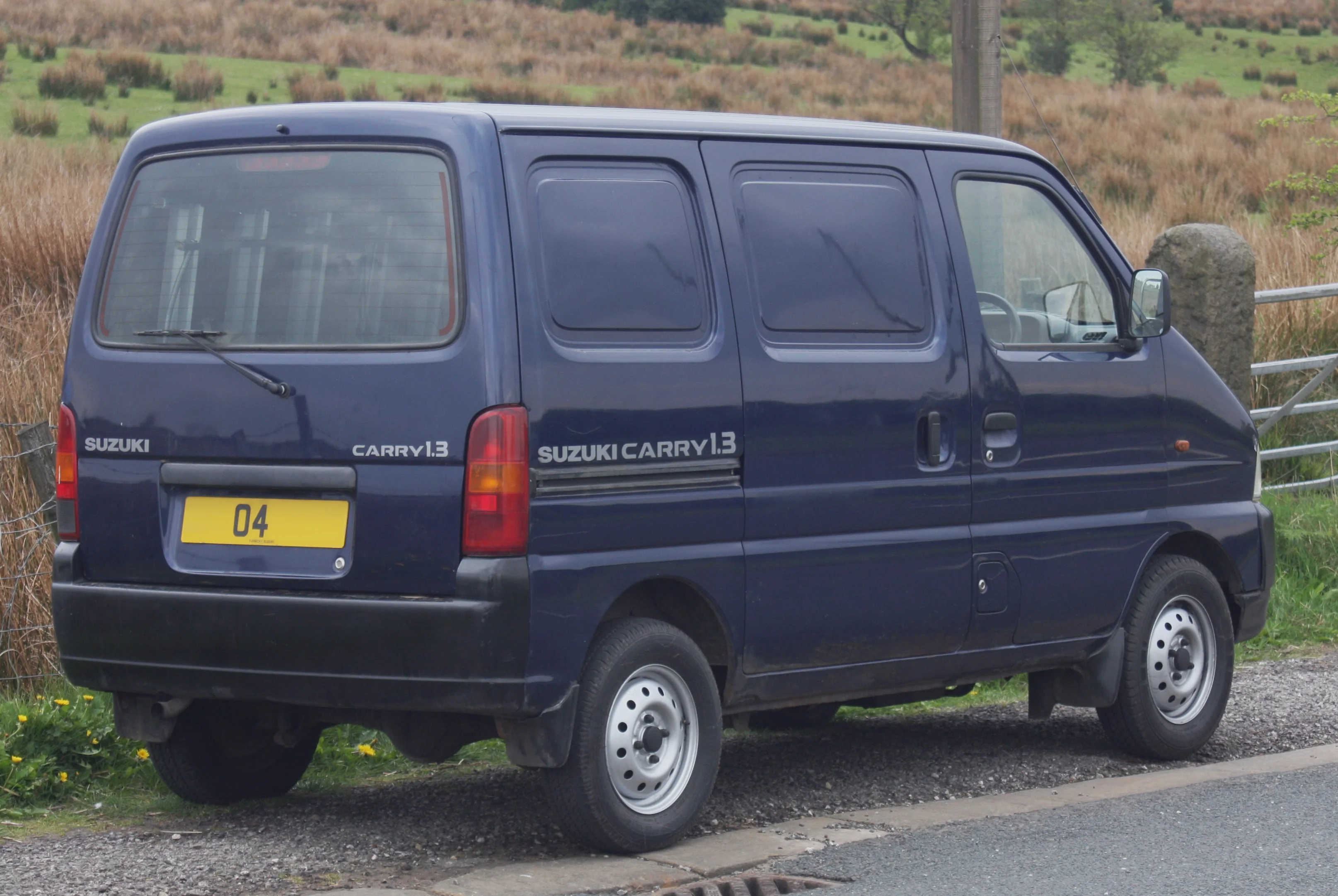 Suzuki Carry – Suzuki kei truck/microvan light commercial vehicle