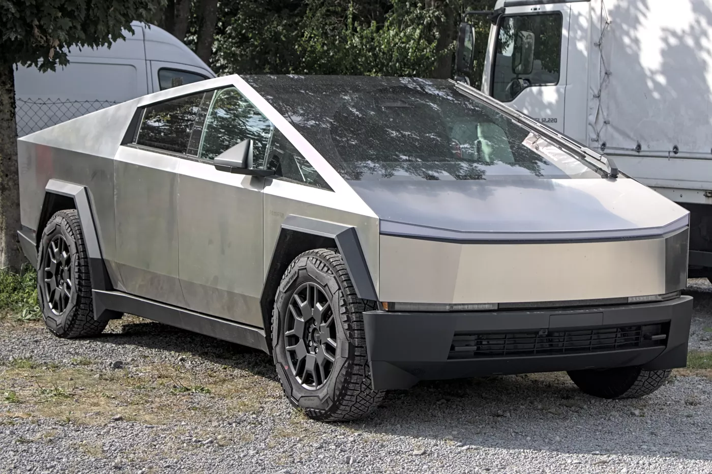 Tesla Cybertruck – Tesla full-size pickup truck