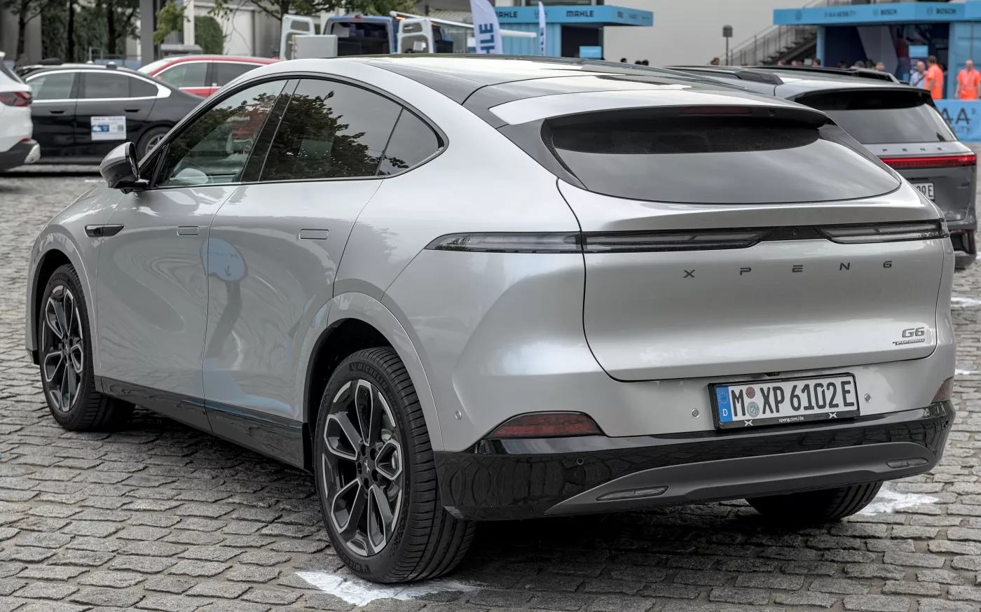 XPeng G6 – XPeng mid-size crossover suv